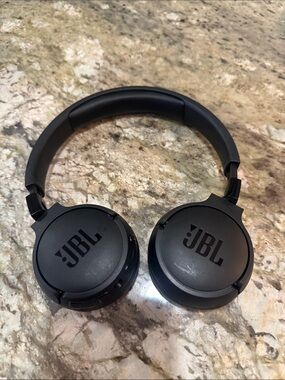 JBL Foldable On-Ear Headphones - Black